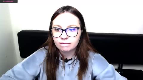 Snapshot of luizaheems_ chatting on March 21, 2026, 7:57 am Luiza online show from March 21, 2026, 7:57 am
