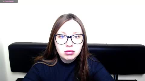 Snapshot of luizaheems_ chatting on March 25, 2026, 7:47 am Luiza online show from March 25, 2026, 7:47 am