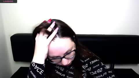 Snapshot of luizaheems_ chatting on March 27, 2026, 8:37 am Luiza online show from March 27, 2026, 8:37 am