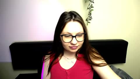 Snapshot of luizaheems_ chatting on April 2, 2026, 6:33 am Luiza online show from April 2, 2026, 6:33 am