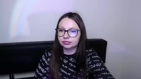 Snapshot of luizaheems_ chatting on May 22, 2026, 6:42 am Luiza online show from May 22, 2026, 6:42 am
