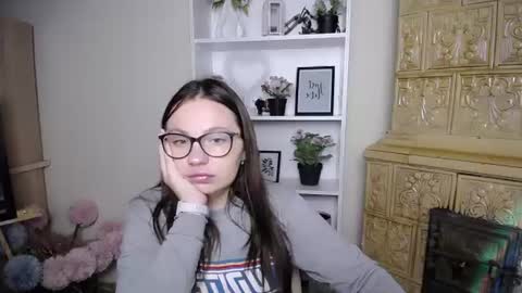 Snapshot of luizaheems_ chatting on June 15, 2026, 6:15 am Luiza online show from June 15, 2026, 6:15 am