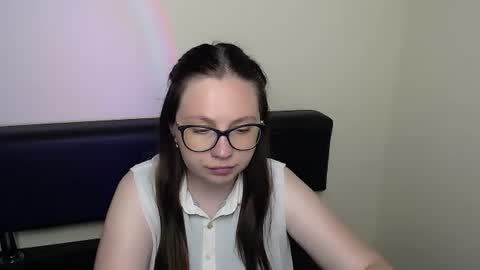 Snapshot of luizaheems_ chatting on June 24, 2026, 6:23 am Luiza online show from June 24, 2026, 6:23 am