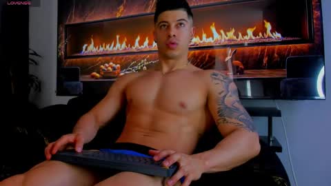 Lukas Green online show from April 26, 2026, 7:44 pm