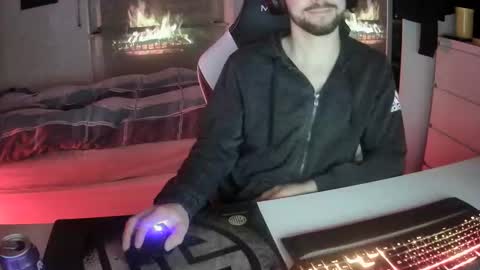 lukasschoetz online show from February 6, 2025, 5:30 pm