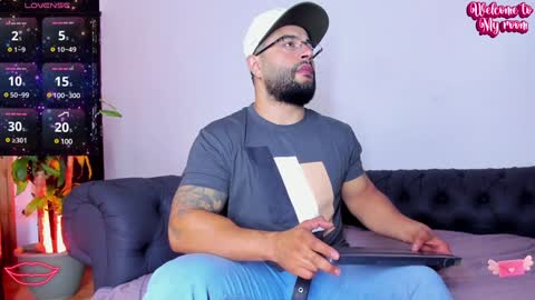 Snapshot of luke__09 chatting on January 6, 2025, 12:13 pm LUKE online show from January 6, 2025, 12:13 pm