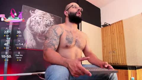 LUKE online show from December 21, 2025, 11:39 am