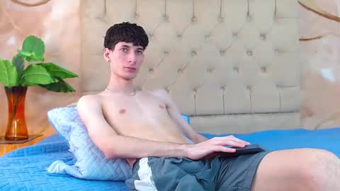Snapshot of luke_carter chatting on May 16, 2026, 1:32 pm luke_carter online show from May 16, 2026, 1:32 pm