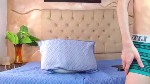 Snapshot of luke_carter chatting on May 22, 2026, 1:28 pm luke_carter online show from May 22, 2026, 1:28 pm