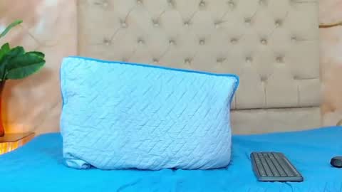 Snapshot of luke_carter chatting on June 19, 2026, 1:59 pm luke_carter online show from June 19, 2026, 1:59 pm