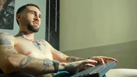 LUKE online show from February 28, 2025, 2:20 pm