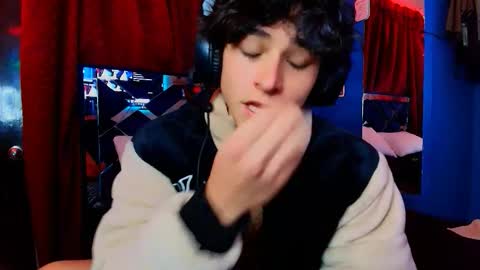 Luke online show from January 11, 2026, 1:10 am