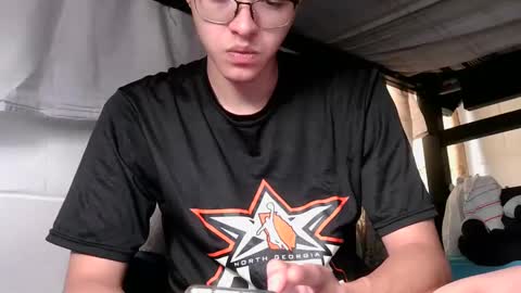 Snapshot of luke_rex chatting on December 31, 2024, 5:29 pm luke online show from December 31, 2024, 5:29 pm