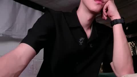 Snapshot of luke_rex chatting on January 25, 2025, 7:39 pm luke online show from January 25, 2025, 7:39 pm