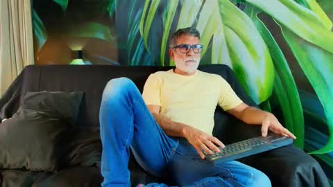 Luke Crews online show from February 2, 2026, 8:40 pm