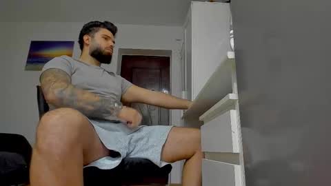 Snapshot of lukedenver chatting on October 16, 2025, 8:37 am Luke online show from October 16, 2025, 8:37 am