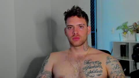 Snapshot of lukeglanton17 chatting on September 25, 2025, 11:08 pm Luke online show from September 25, 2025, 11:08 pm