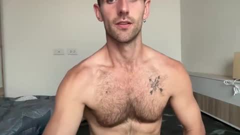 Snapshot of lukegunn22 chatting on January 30, 2025, 2:06 am MR. Luke Gunn online show from January 30, 2025, 2:06 am