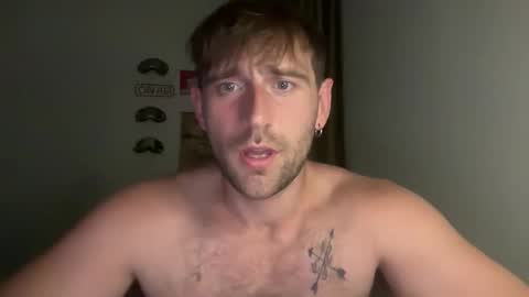 Snapshot of lukegunn22 chatting on April 10, 2026, 11:09 pm MR. Luke Gunn online show from April 10, 2026, 11:09 pm