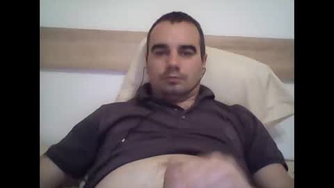 lukixxxx online show from February 3, 2026, 6:46 pm