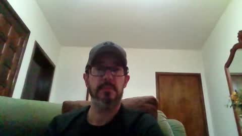Snapshot of lukz88bigcock chatting on June 18, 2026, 1:17 am Luke online show from June 18, 2026, 1:17 am