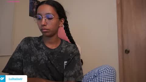 lulitauwu online show from February 18, 2026, 2:29 am