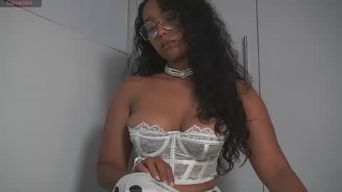 lulitauwu online show from June 25, 2026, 12:32 am
