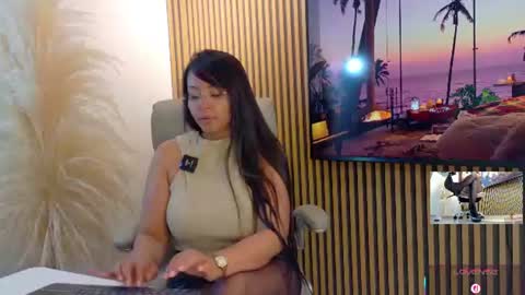 Snapshot of lulu_072 chatting on July 2, 2026, 3:23 am lulu online show from July 2, 2026, 3:23 am