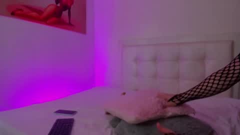 BRENDA TATIANA online show from January 22, 2025, 5:06 pm