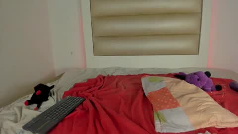 Snapshot of lulu_js_ chatting on October 21, 2025, 3:46 pm elizabeth online show from October 21, 2025, 3:46 pm