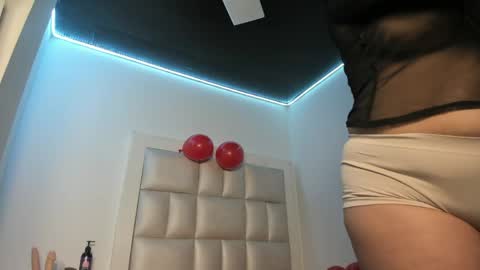 Snapshot of lulu_js_ chatting on May 24, 2026, 12:54 pm elizabeth online show from May 24, 2026, 12:54 pm