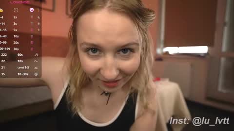 lulu_lovett online show from September 14, 2025, 10:36 am