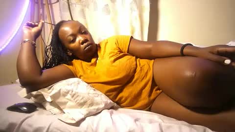 lulu_sparks1 online show from December 16, 2025, 5:12 am