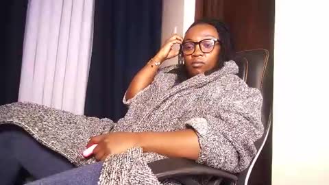 lulu_sparks1 online show from May 2, 2026, 5:29 pm