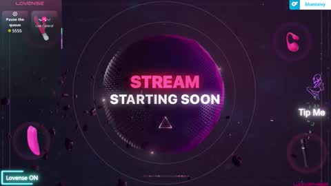 Snapshot of luluubloomm chatting on November 14, 2025, 8:07 pm Lulu online show from November 14, 2025, 8:07 pm