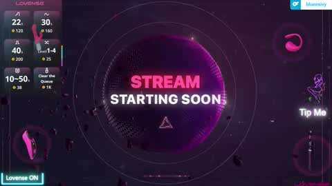 Snapshot of luluubloomm chatting on November 19, 2025, 9:59 pm Lulu online show from November 19, 2025, 9:59 pm