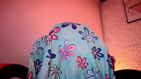 Luly online show from July 16, 2026, 5:02 am