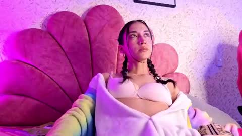 Luly online show from July 26, 2026, 5:04 am