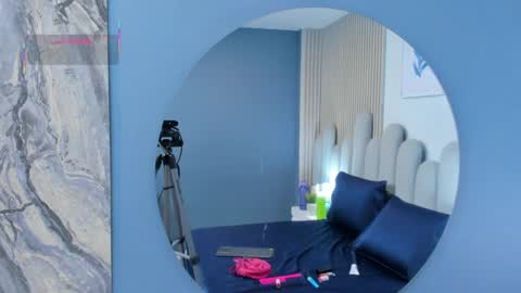 luly_dreams online show from April 30, 2026, 11:16 am
