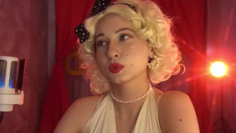 Snapshot of lumenova chatting on September 26, 2025, 11:42 pm Amelia online show from September 26, 2025, 11:42 pm