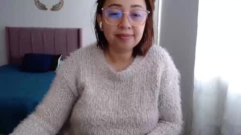 Snapshot of lumi_84 chatting on January 9, 2025, 12:19 pm LUMI online show from January 9, 2025, 12:19 pm