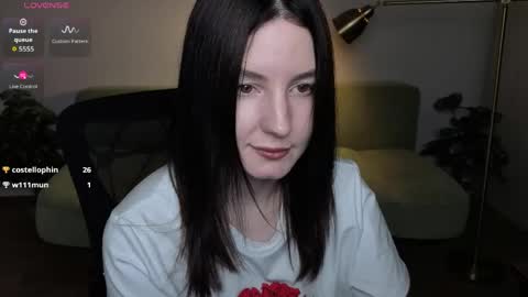 Snapshot of lumina_dark chatting on June 3, 2026, 2:33 pm Lumi online show from June 3, 2026, 2:33 pm