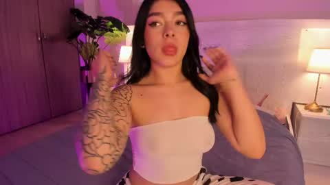 lummii_ online show from July 17, 2026, 7:08 pm