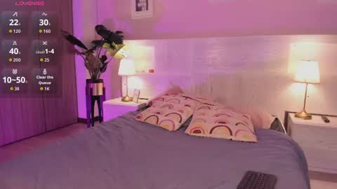 lummii_ online show from August 3, 2026, 7:06 pm