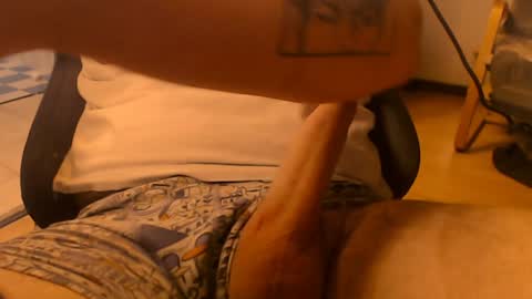 Snapshot of lumpie2508 chatting on December 20, 2024, 11:37 pm lumpie2508 online show from December 20, 2024, 11:37 pm