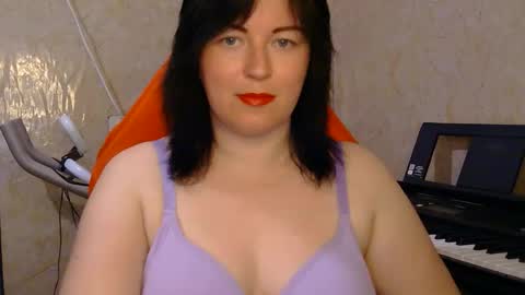Snapshot of luna07070 chatting on May 12, 2026, 10:23 am Christina online show from May 12, 2026, 10:23 am