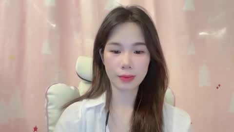 Luna online show from May 11, 2026, 5:43 pm