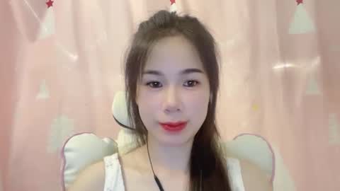 Luna online show from May 22, 2026, 7:30 pm