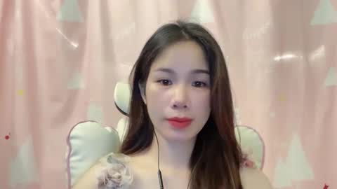 Luna online show from May 23, 2026, 8:02 pm