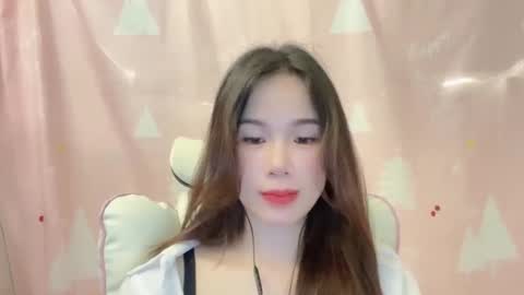 Luna online show from May 27, 2026, 12:07 am